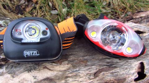 Zwei ganz unterschiedliche Stirnlampen: Die Petzl Tikka2 XP und die Mammut Lucido TX1