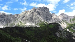 Blick zum Steiglkogl - Links der Aufstiegsweg zum Steiglpass