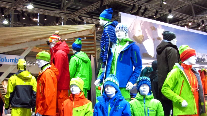 Bunt wie immer zeigt sich die Outdoor-Mode auf der ISPO 2013 in München