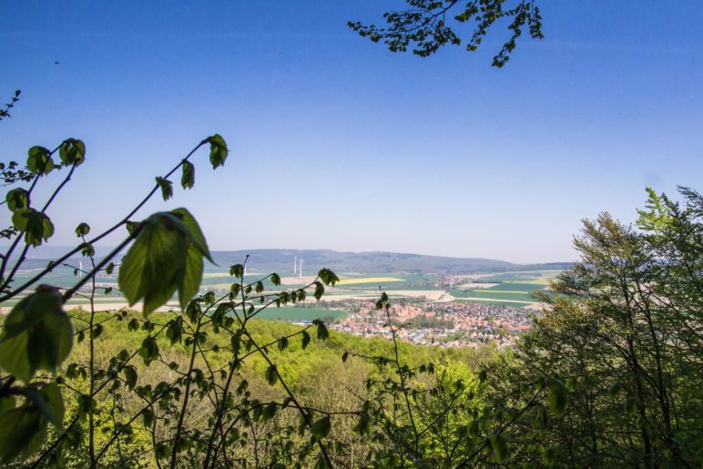 Der Blick vom Fahnenstein auf Coppenbrügge