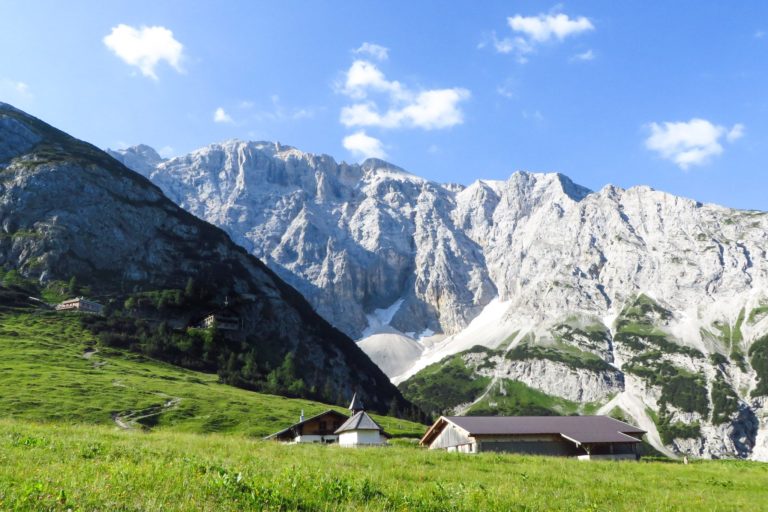 Karwendel-Durchquerung, Tag 3: Vom Karwendelhaus Nach Scharnitz | Auf ...