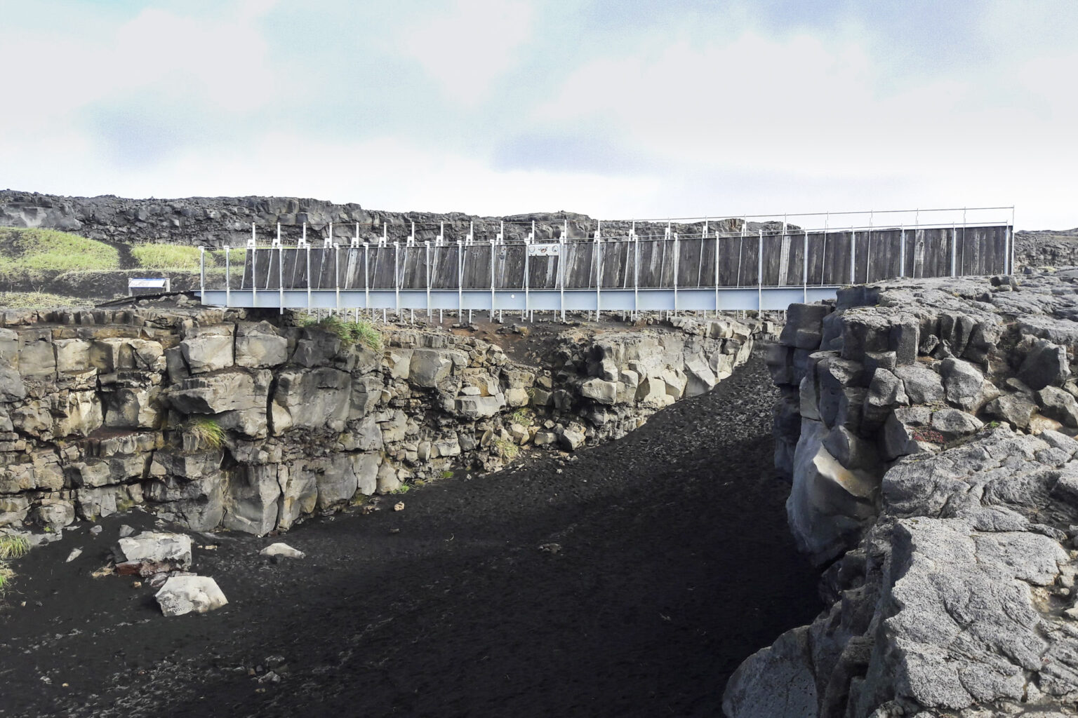 Die Brücke zwischen den Kontinenten  auf-den-berg.de