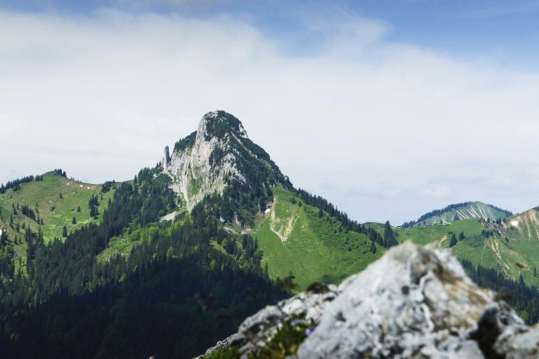 Vom Zwillingsgipfel Roß- und Buchstein ist nur der Buchstein zu sehen