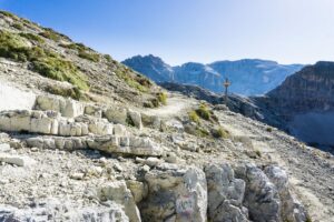 Ein Wegweiser am Büllelejoch