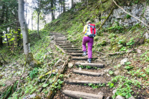 Über Treppen bergauf