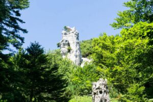 Erster Blick auf die Steinerne Agnes vom Weg aus